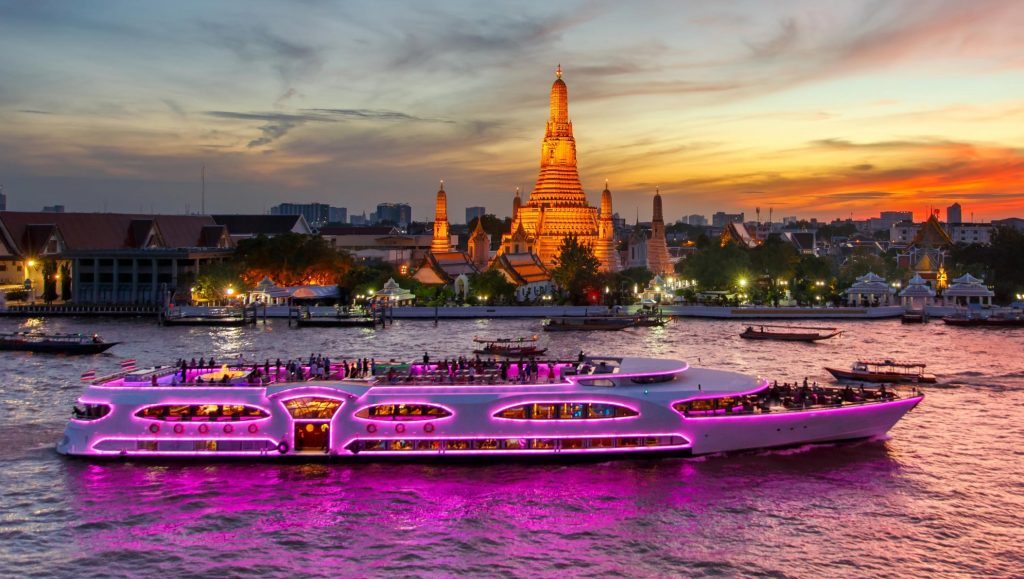 Bangkok dinner cruise passing Wat Arun